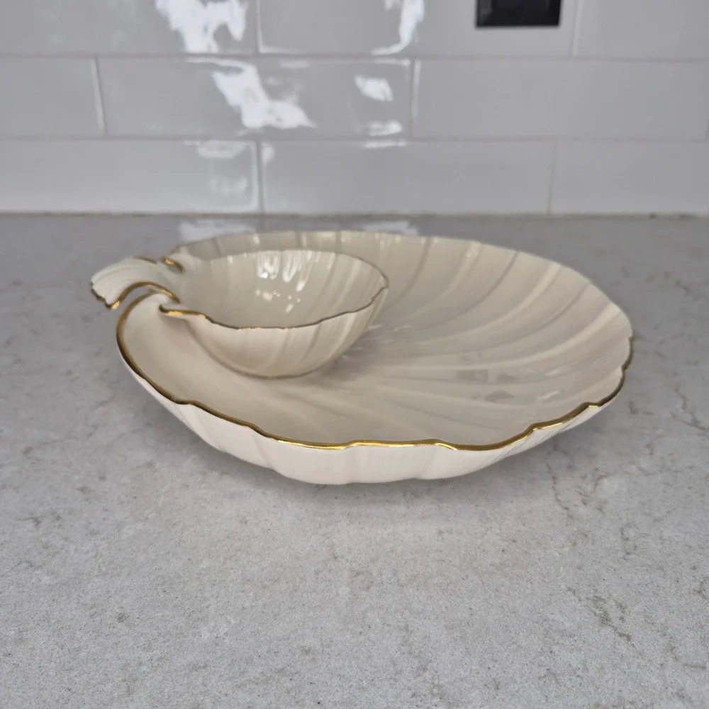 Lenox Chip And Dip Server Shell Scalloped Gold Trim Cream Unisex
